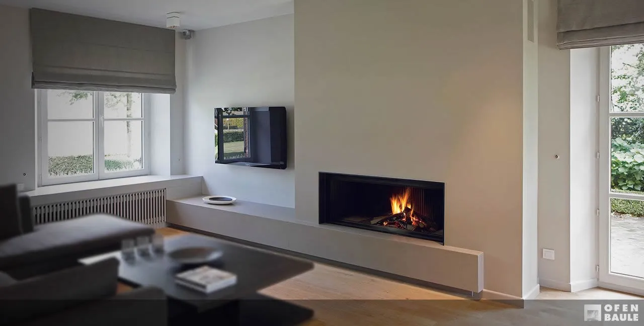 Horizontal-Kamin 130 MF mit seitl. Feuertisch
