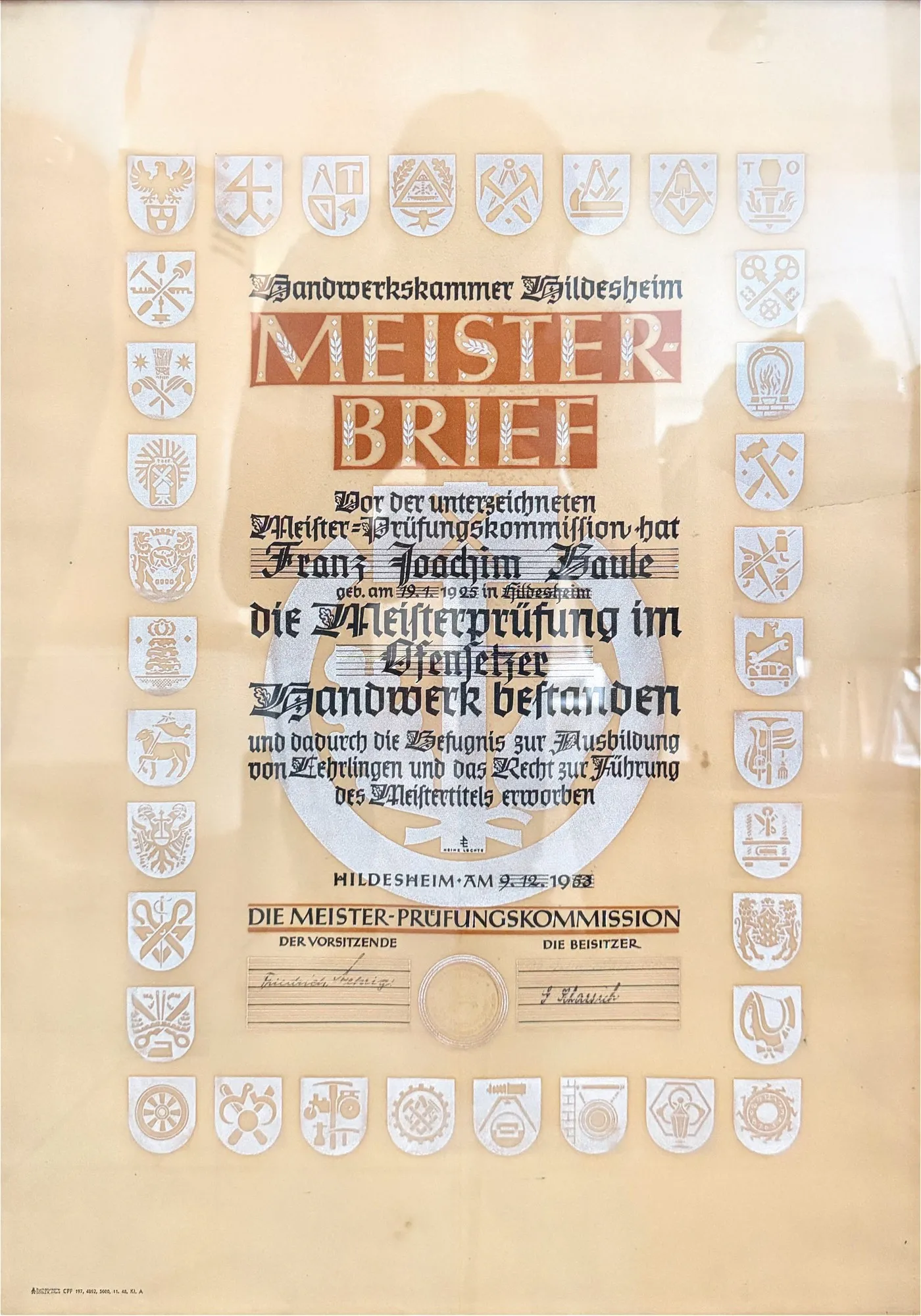 Meisterbrief der Handwerkskammer Hildesheim für Franz Joachim Baule, geboren am 19. Januar 1925 in Hildesheim, über die bestandene Meisterprüfung im Ofensetzer-Handwerk